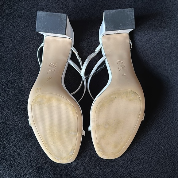 Zara Strappy White Square Heel Sandals Size 39 (8) - Picture 6 of 7